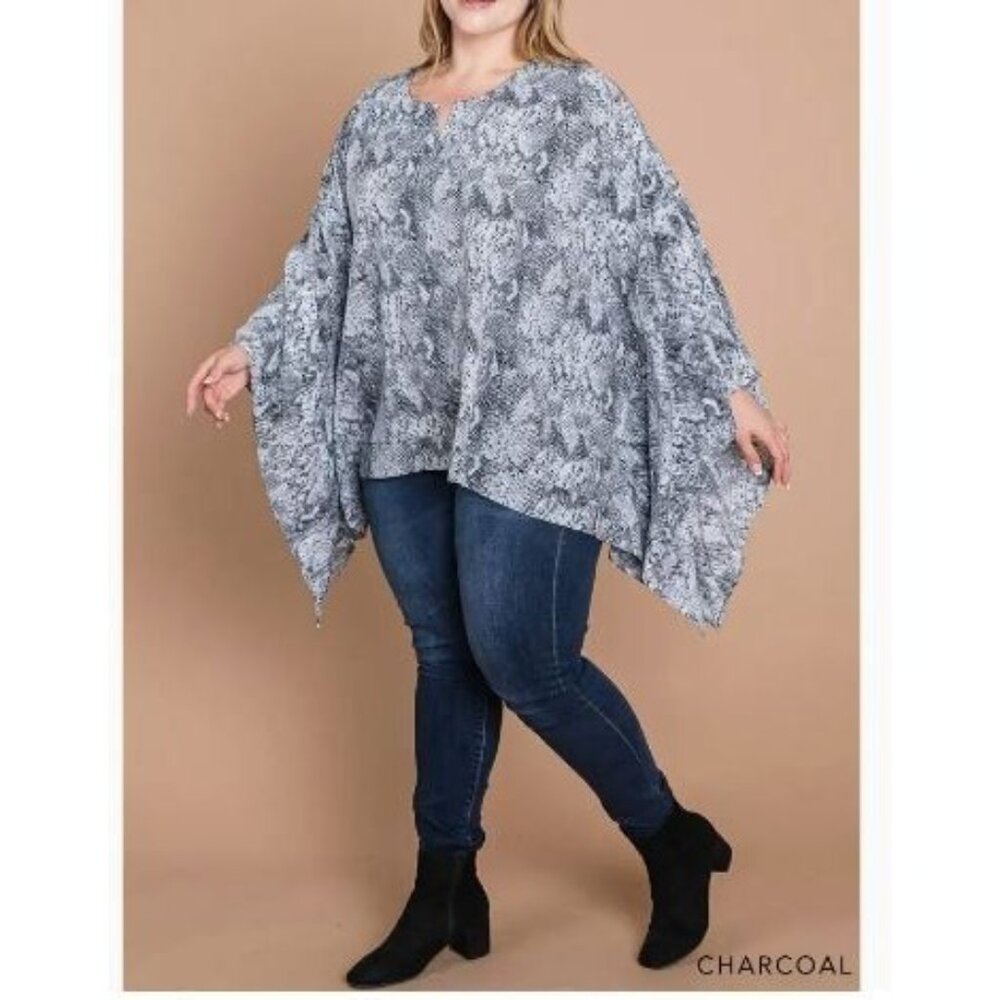 NWOT Cotton Bleu Charcoal Snake Printed Batwing Coverup Sizes 1X-3X Gray Black